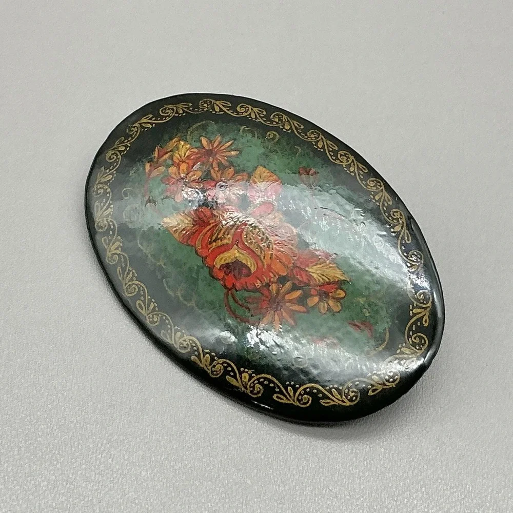 Vintage Russian Brooch Green Floral Pin Hand Painted Lacquer Artist Signed 2